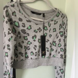 Kardashian Kollection Gray and Green Leopard Print Cropped Sweatshirt Medium